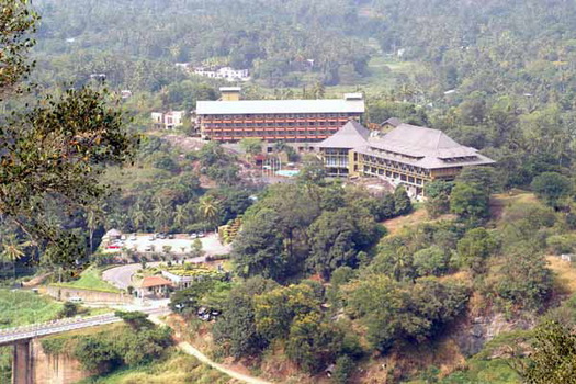 EARL`S REGENCY (�����)   